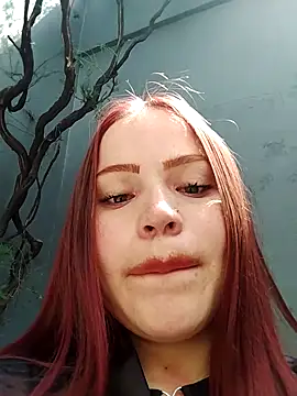 Crystaa12's cam snapshot