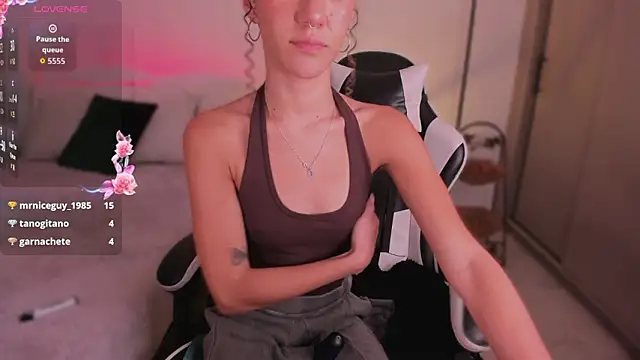 ChloeMoreti's cam snapshot