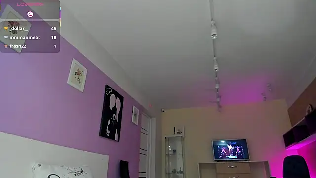 dark_summer's cam snapshot