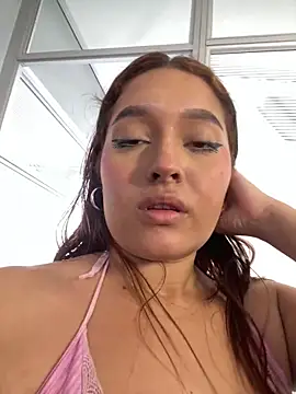 Emily_Jonness_'s cam snapshot