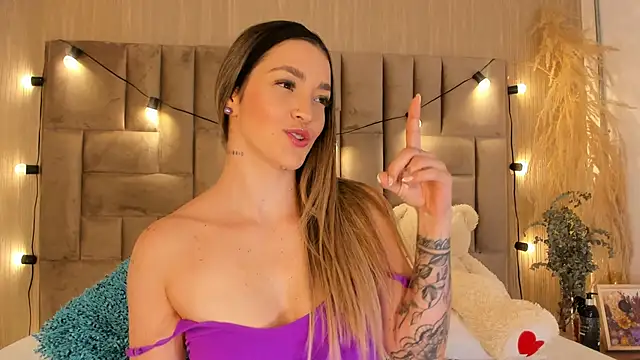 ClaradelMar's cam snapshot