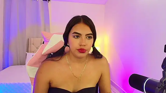 MiaRousee_'s cam snapshot