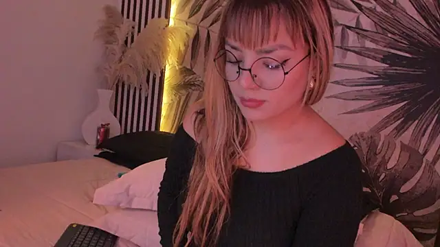 Samaantha-White's cam snapshot