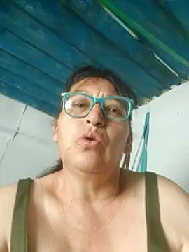 clarita_01's cam snapshot