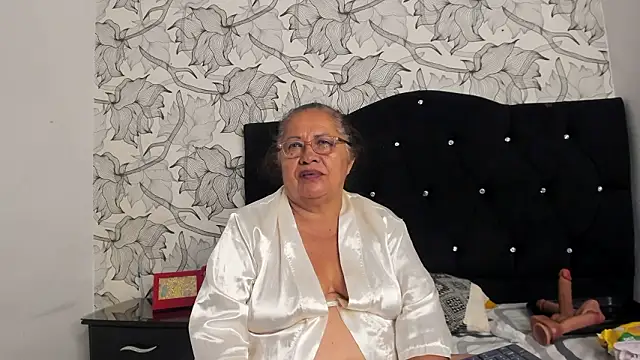 Keira_Lennox's cam snapshot