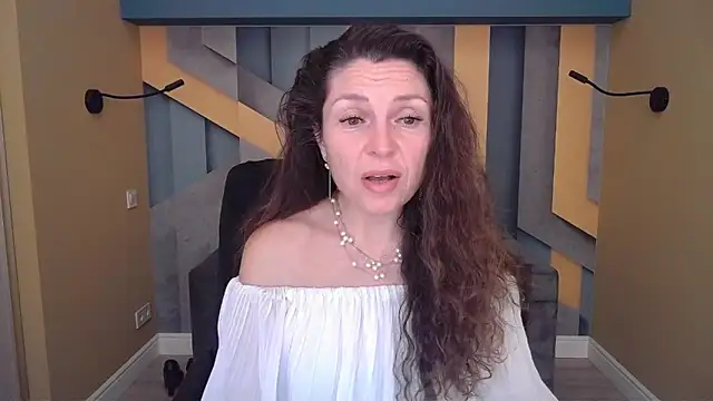 EllaLong's cam snapshot