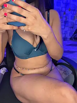 Hot_royalbhabhi's cam snapshot