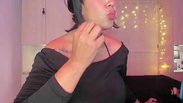 VickyRuiz_'s cam snapshot