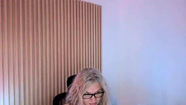 MarianL0ve's cam snapshot