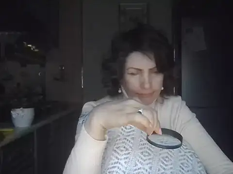 Baby-Matilda's cam snapshot