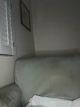 largeboobies30's cam snapshot