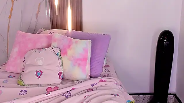 mia_six66's cam snapshot