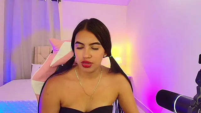 MiaRousee_'s cam snapshot