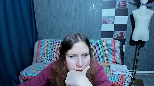 pa1e_pr1ncess's cam snapshot