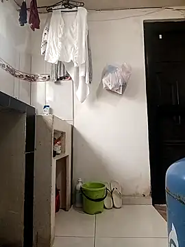 yaneth_'s cam snapshot