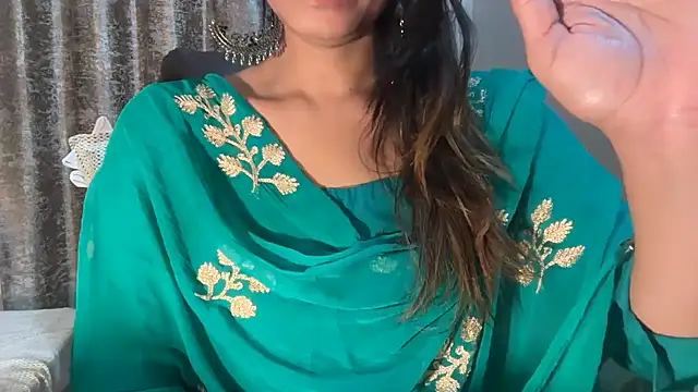 Cupid_of_Hearts's cam snapshot