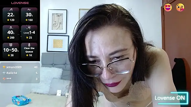 _naomi_s's cam snapshot