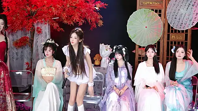 Shiny-girl7788's cam snapshot