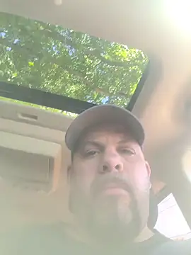 Tincho1051 live sex cam