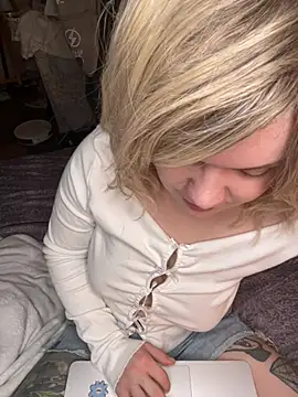 misapolii's cam snapshot