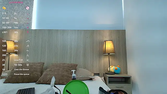 mature_eva1's cam snapshot