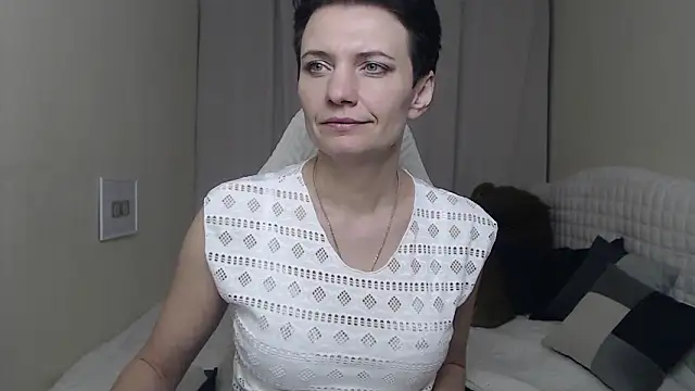 AvaSaturnian's cam snapshot