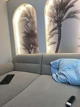 theladymonserrateshow's cam snapshot