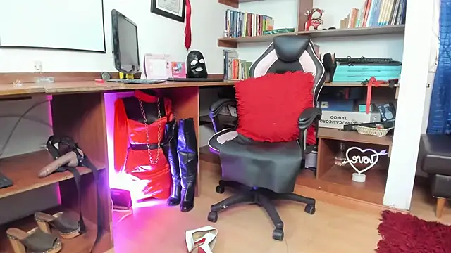 LiaTaylorr's cam snapshot