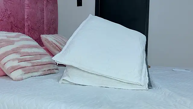 kendal_rossi live sex cam