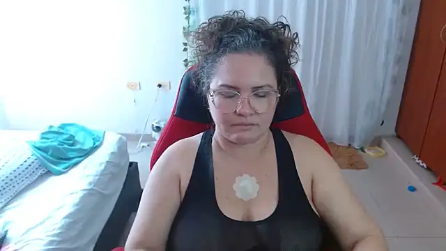 helenca43's cam snapshot