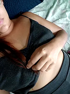 AliceRuivinha2 live sex cam