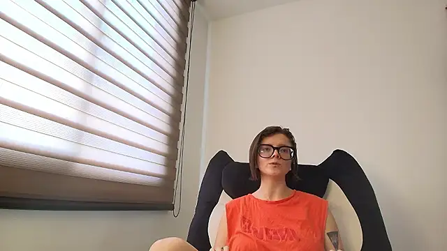 Hannah______'s cam snapshot