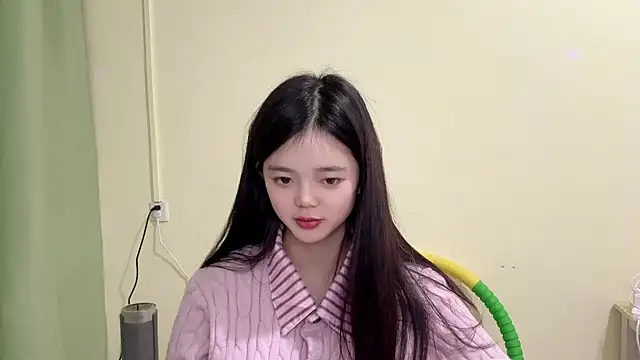 Nicole-13 live sex cam