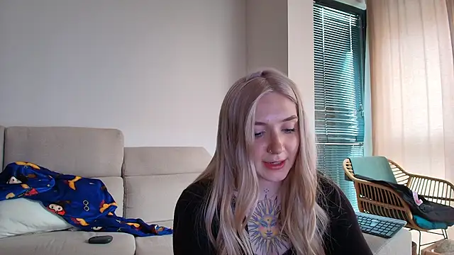 tattoobbgirl live sex cam