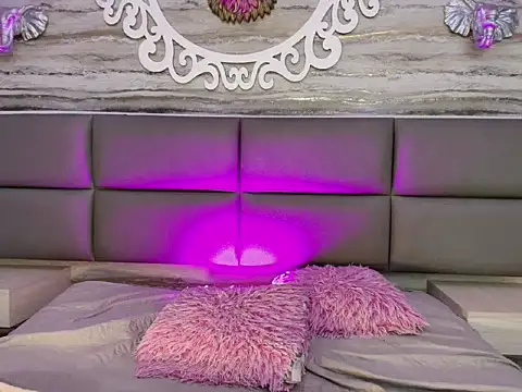 Little_Mayy's cam snapshot