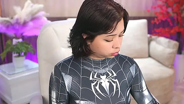 IzisLust's cam snapshot