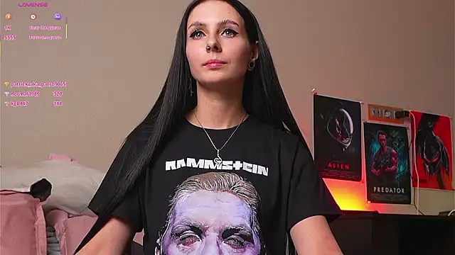 YaraAveiri's cam snapshot