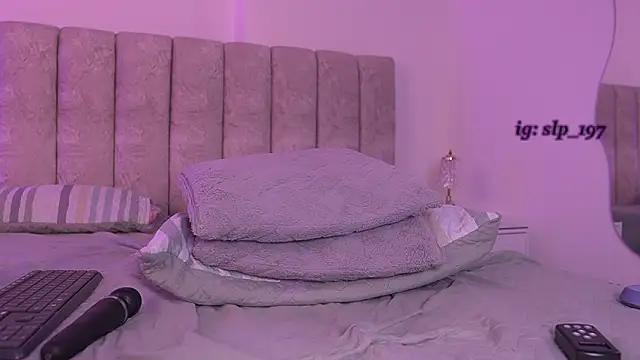 sara_lopee1's cam snapshot