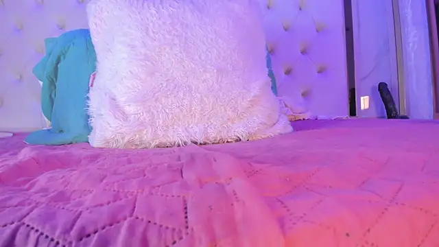 Cameron_Hearts's cam snapshot