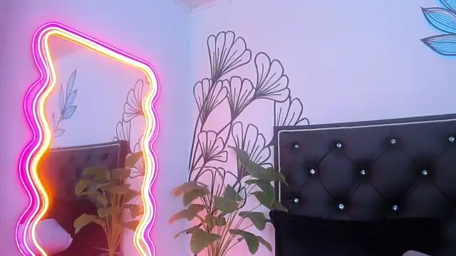 Sweet_Ariadna_'s cam snapshot