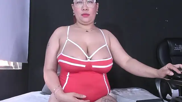 alondrabigtits's cam snapshot