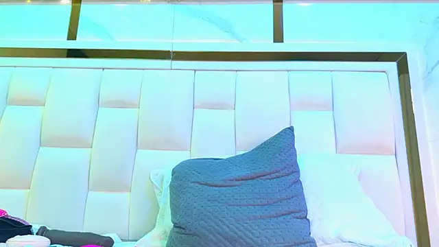 samanthaa_sm's cam snapshot