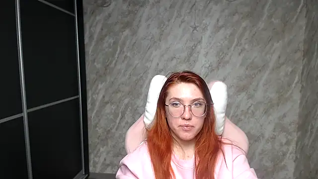 Reginasmilee's cam snapshot