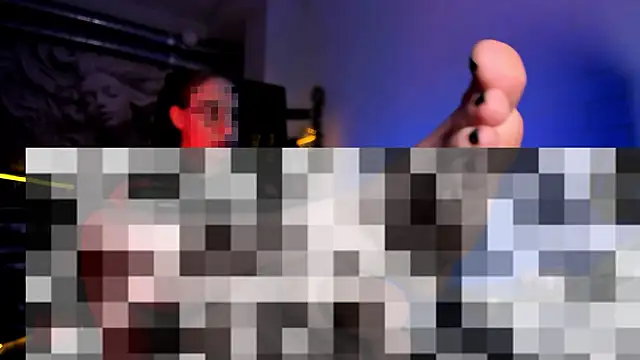 AphexQueen's cam snapshot