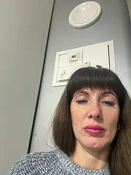 LadyLuxLover's cam snapshot