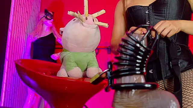 MistressSlut1's cam snapshot