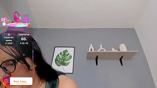 Soe_Lara's cam snapshot