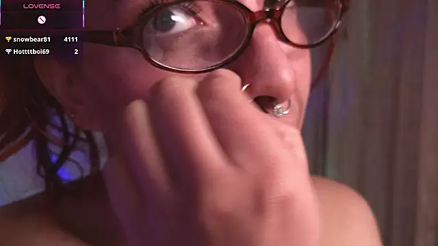 bri_von_dhara__'s cam snapshot