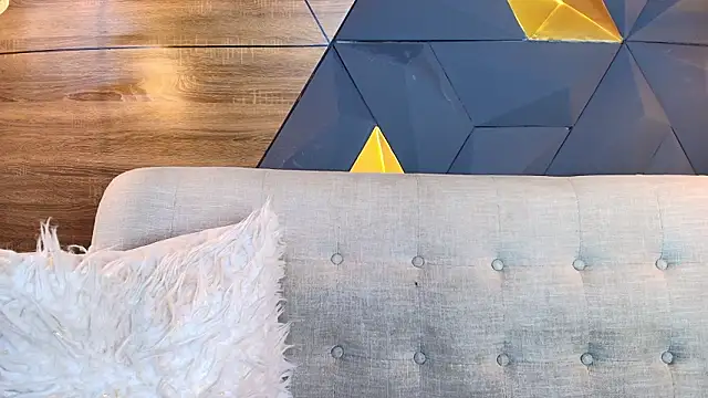 ly_lulu's cam snapshot