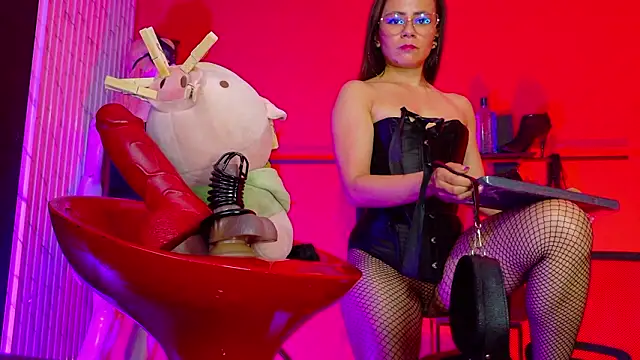 MistressSlut1's cam snapshot